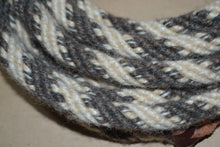 Brown and white "awa" pattern mecate