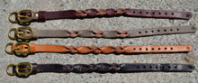 Triple Twist Collar