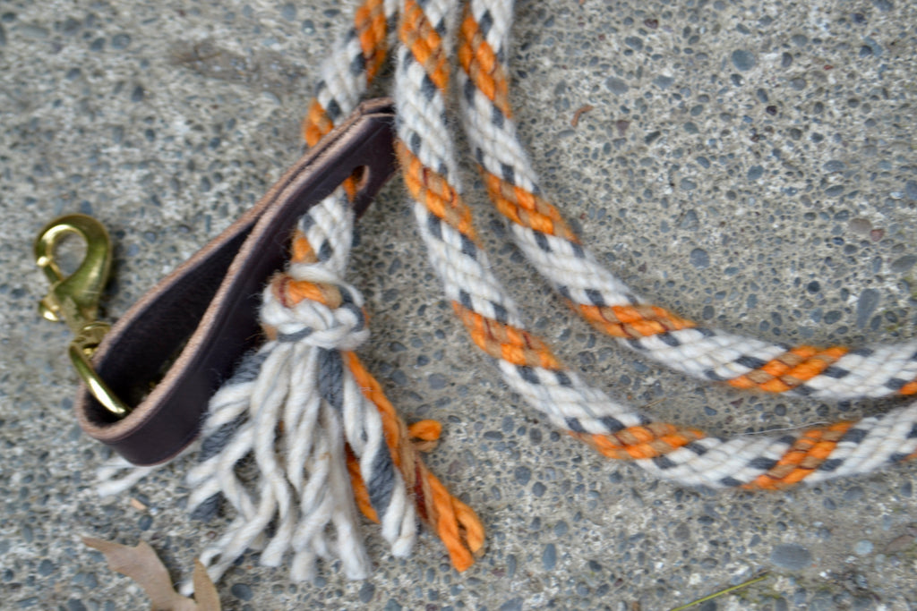 Loop Rein: Cream, orange with grey and cream fleck in the 